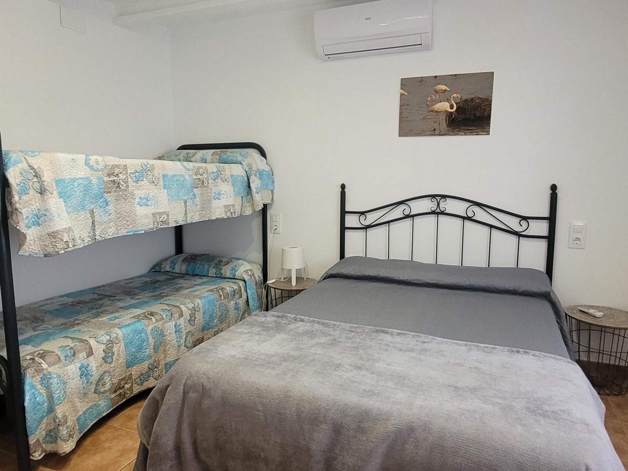 Llar De Laura Villa El Poble Nou del Delta Kültér fotó