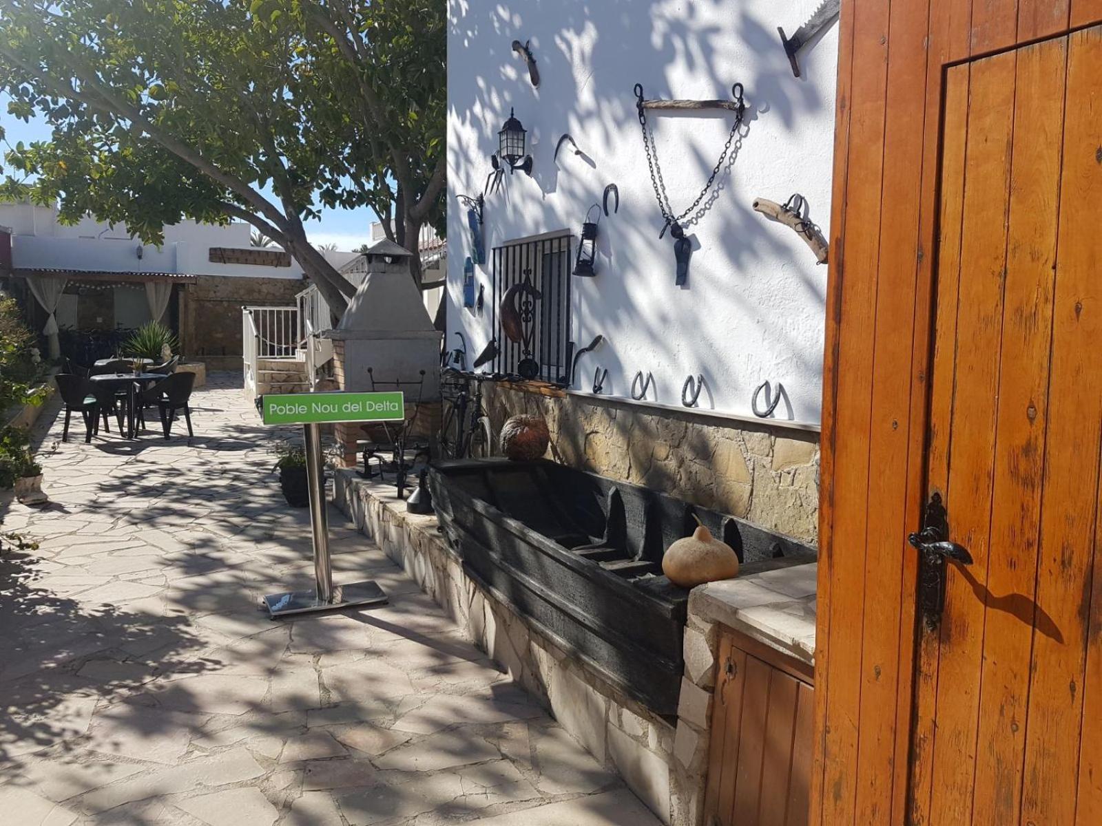 Llar De Laura Villa El Poble Nou del Delta Kültér fotó
